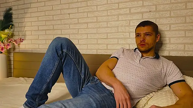 GarettVoss online show from November 14, 6:37 am