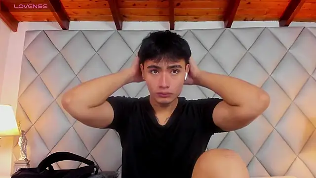 Clement Reyes online show from November 27, 1:48 pm