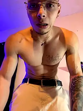 Matt your master  online show from November 18, 10:01 pm