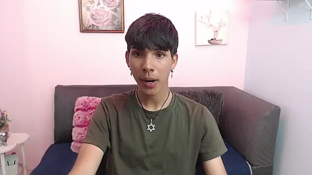 Snapshot of David_925_ chatting on September 24, 4:12 am David 925 online show from September 24, 4:12 am