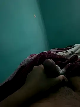 kylieputinha online show from November 26, 1:47 pm