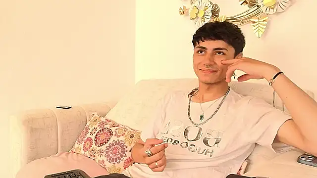 Noah clark nom online show from September 23, 1:43 pm