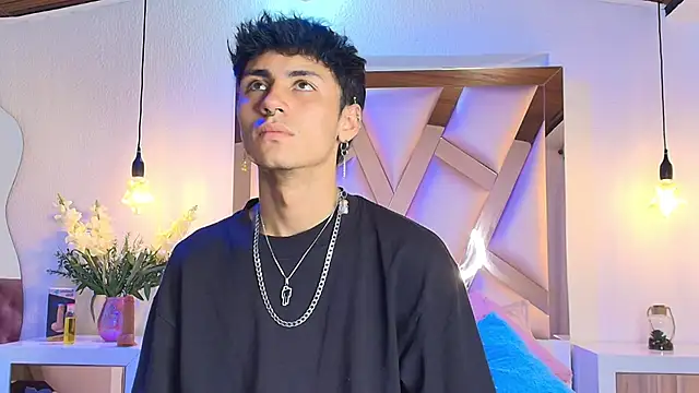 Noah clark nom online show from October 7, 3:43 am