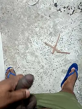 preto3561 online show from November 12, 1:28 pm