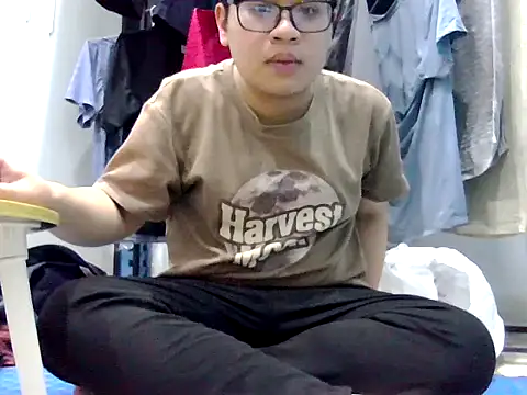 loveninja online show from April 2, 2:36 pm