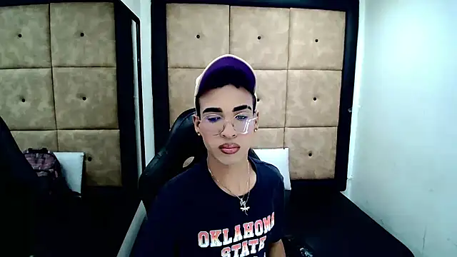 PatrickXX 1 online show from October 3, 7:30 pm