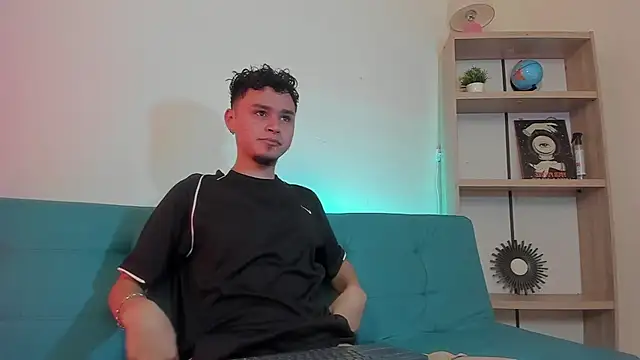 lyon 069 online show from October 6, 2:44 pm