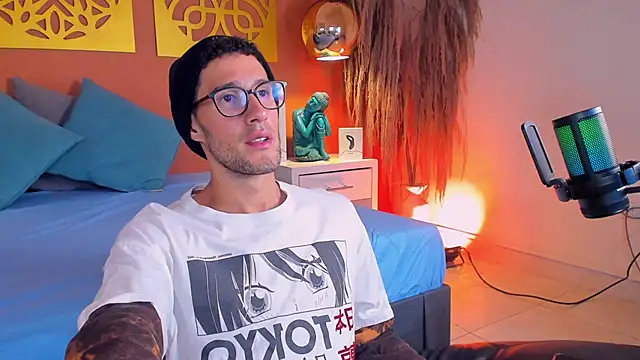 Alex Russoo online show from September 26, 4:10 am