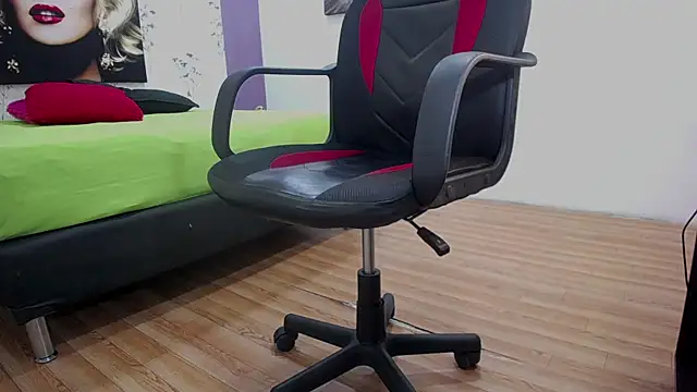 mike wills3 online show from October 10, 7:18 pm