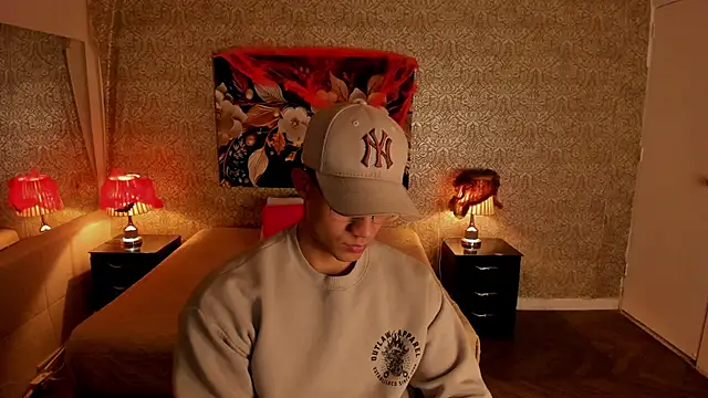 mike wills3 online show from October 29, 4:26 am