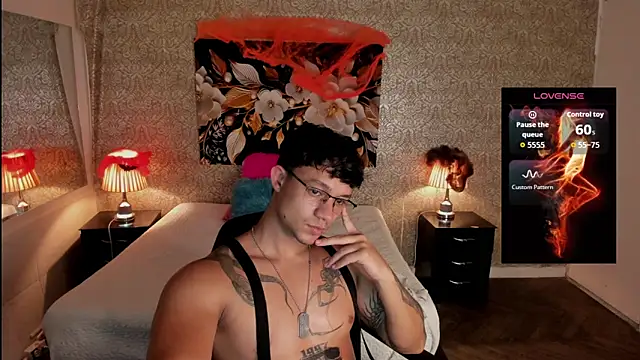 mike wills3 online show from October 23, 4:49 am