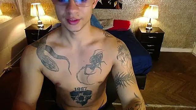 mike wills3 online show from November 19, 1:33 pm