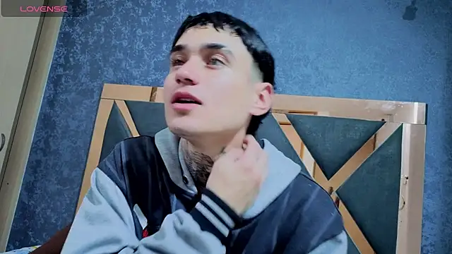 owen desmond online show from October 20, 2:48 am