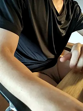 aboy 001 online show from October 11, 7:12 am