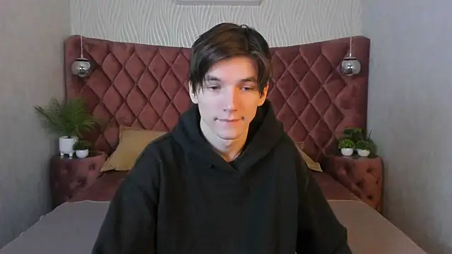 alfred joness online show from November 2, 6:50 am