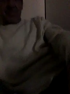 tiago1981pt online show from November 8, 5:10 am