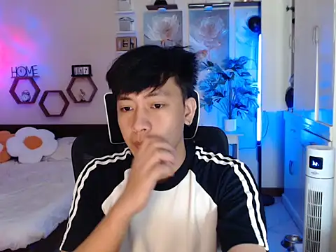 niel cumshow online show from January 8, 8:03 pm