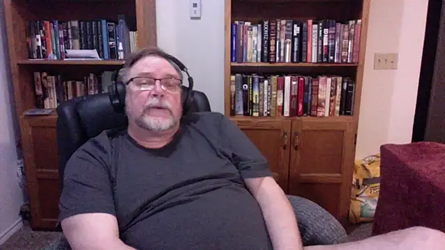 Vinyl22xh online show from March 14, 12:39 am