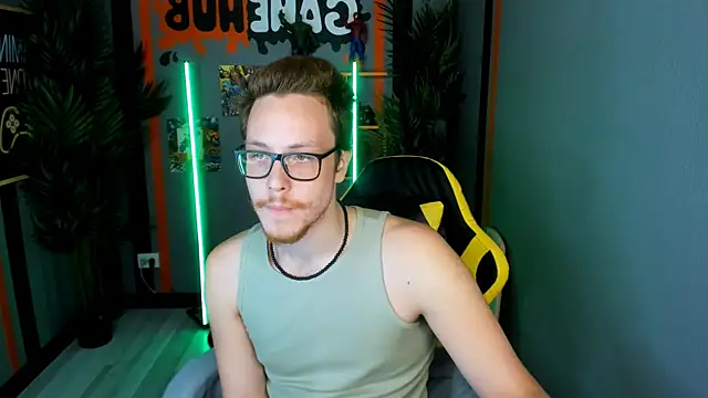 LeoMooree online show from November 14, 3:53 am