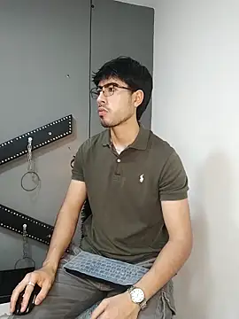 DanteBrown01 online show from September 29, 12:13 pm
