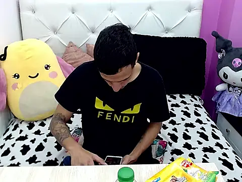xx-kike-xx online show from September 27, 1:20 pm