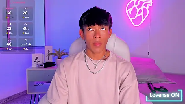 Santti  online show from November 13, 10:14 pm