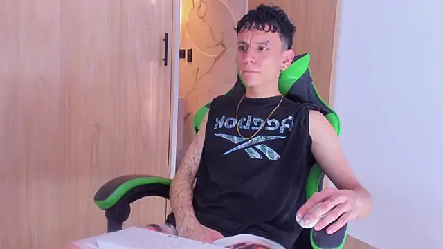 Skinny batman online show from October 16, 12:02 pm