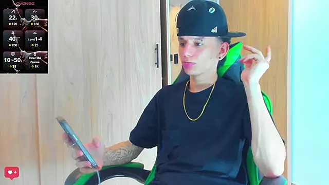 Skinny batman online show from October 29, 3:20 am