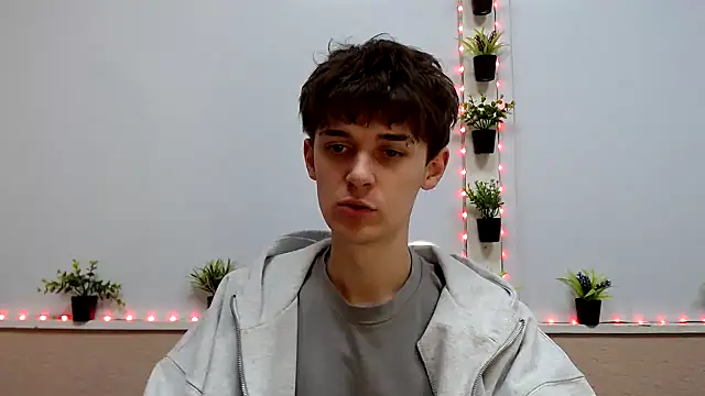 Hoot Dude  online show from November 24, 1:12 pm