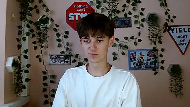 Hoot Dude  online show from October 8, 1:26 pm