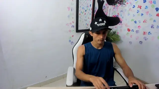 Kingnumb  online show from October 3, 6:13 pm