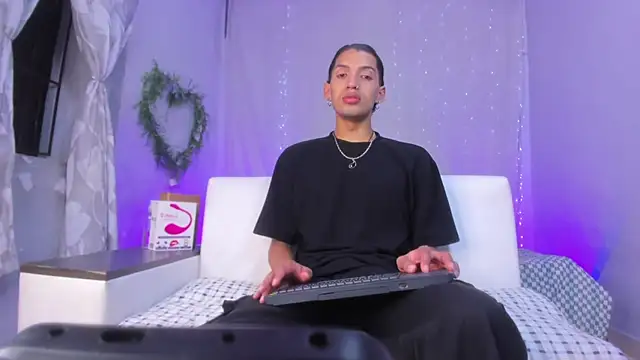 josesweet  online show from October 7, 6:23 pm