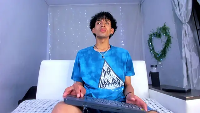 josesweet  online show from October 24, 11:06 pm