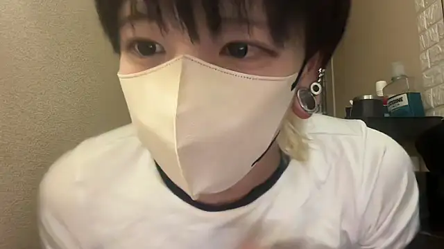 Snapshot of tora3220 chatting on October 9, 12:54 pm tora3220 online show from October 9, 12:54 pm