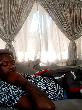 EscortedBankrupt online show from December 17, 4:42 am