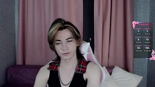 evan reinhart online show from October 15, 10:39 pm