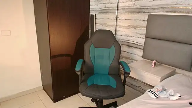 Lovers 21 online show from November 27, 4:16 am