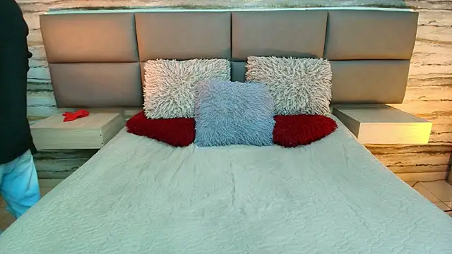 Lovers 21 online show from October 16, 9:34 pm