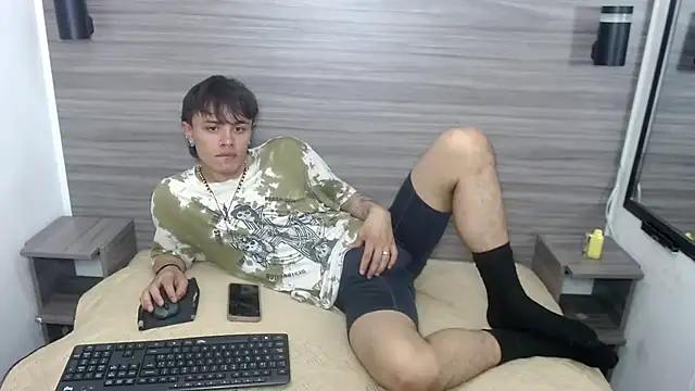 Jerom xx online show from October 8, 7:51 pm