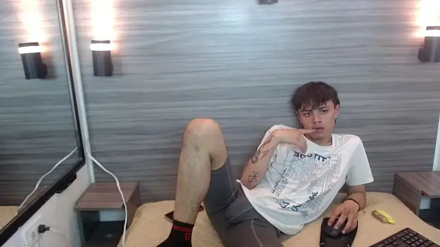 Jerom xx online show from October 7, 7:40 pm