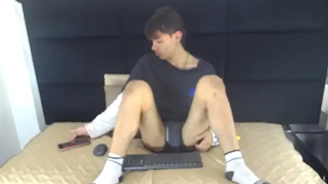 Jerom xx online show from October 18, 8:36 pm