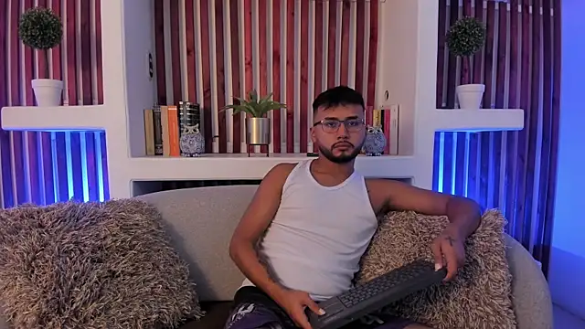 Blakegabriel  online show from October 4, 2:27 am