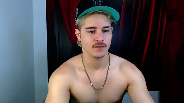 AlexPiersss online show from November 5, 7:05 pm