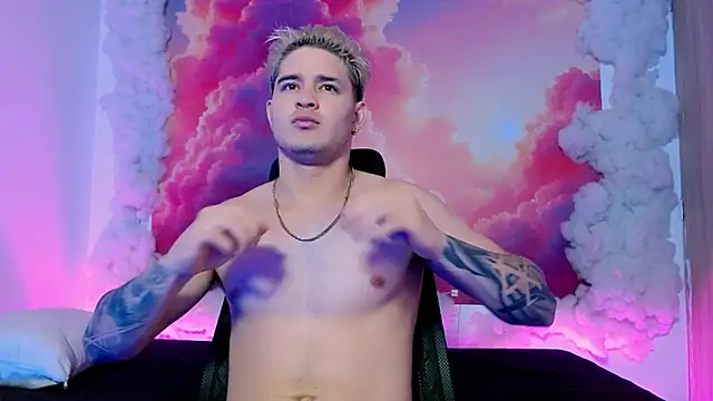 AlexPiersss online show from November 18, 7:17 pm