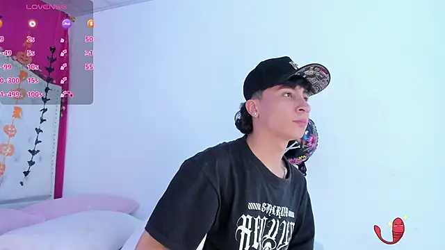 XaanderGrey online show from October 21, 6:55 pm