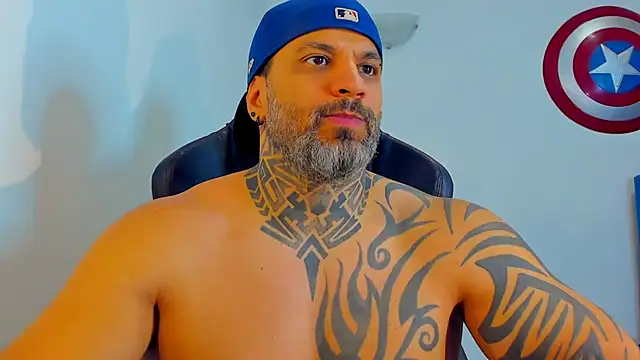 JoshRigby online show from April 15, 7:58 pm