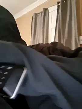 itsJrivera24 online show from November 24, 1:34 pm