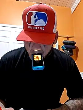 itsJrivera24 online show from November 3, 6:43 pm