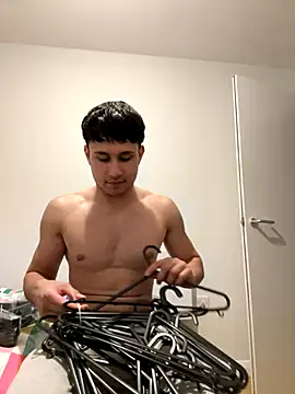 adgymwear1 online show from October 25, 8:54 pm