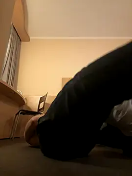 adgymwear1 online show from October 21, 11:18 pm